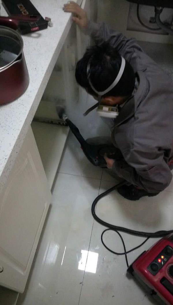 10月25日—10月26日綠地商務(wù)城書(shū)香苑宋女士愛(ài)居治理現(xiàn)場(chǎng)