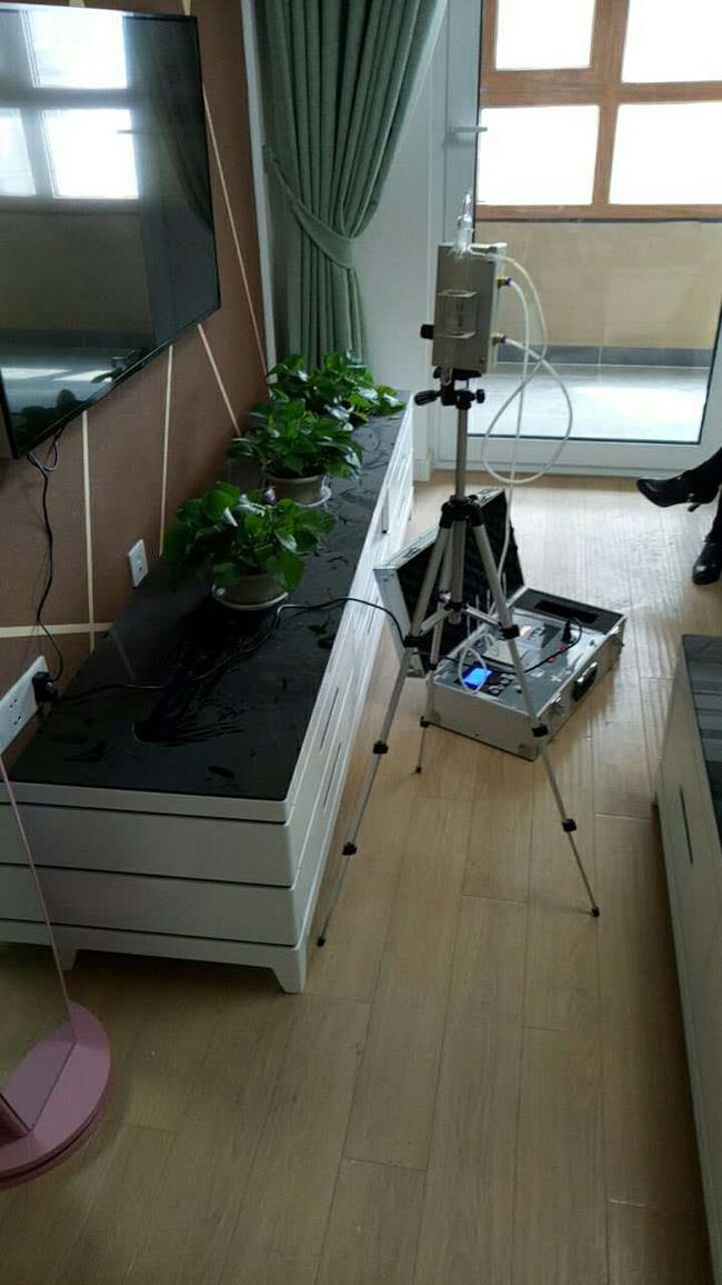 2017年4月7日萬科淮海天地三室二廳抽樣檢測(cè)現(xiàn)場(chǎng)