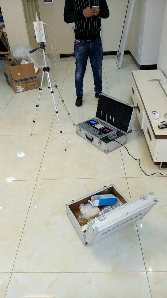 2017年4月11日提香灣趙先生愛居三室一廳檢測(cè)現(xiàn)場(chǎng)