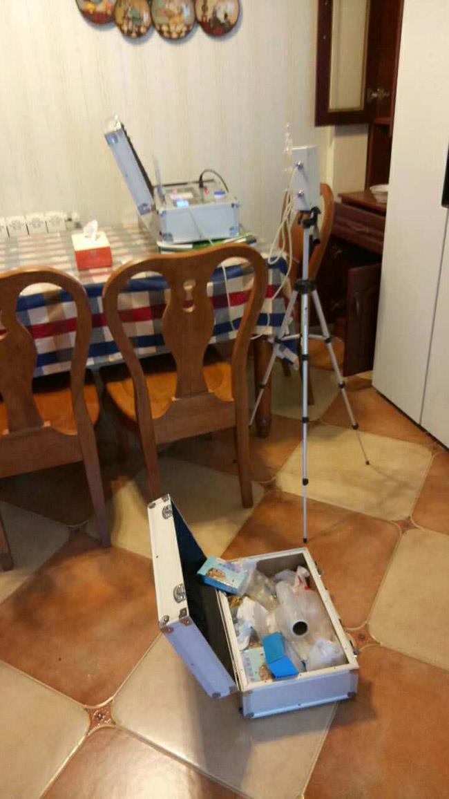 2017年4月15日綠地書(shū)香苑李女士愛(ài)居三室二廳檢測(cè)現(xiàn)場(chǎng)