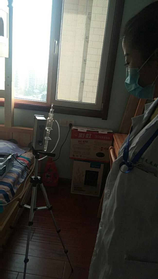 2017年12月9日橡樹灣4號(hào)樓采樣檢測(cè)現(xiàn)場(chǎng)